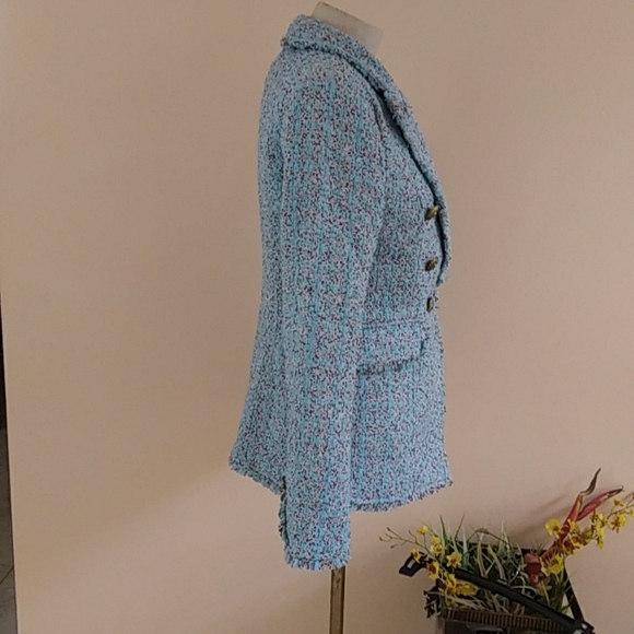 Beautiful Jacket. - Picture 3 of 8